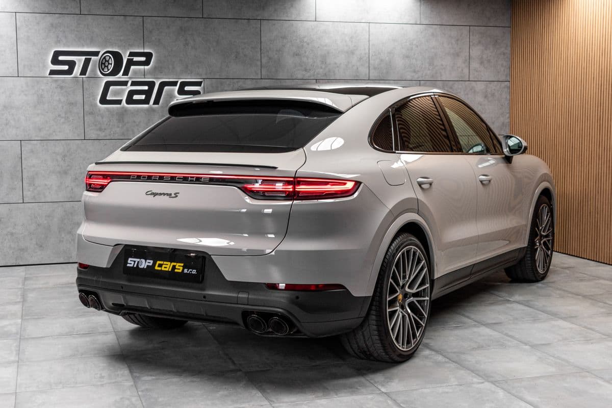 2023 Porsche CAYENNE - 6