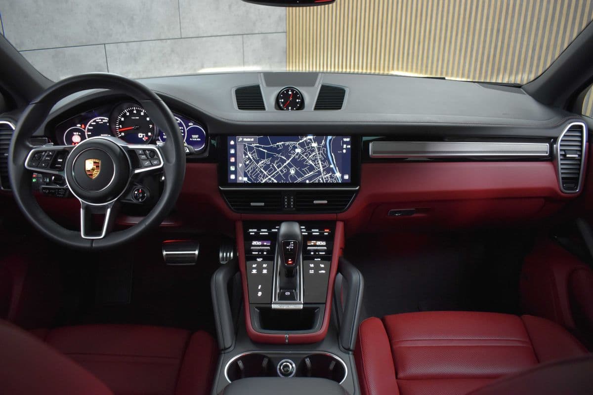 2023 Porsche CAYENNE - 7