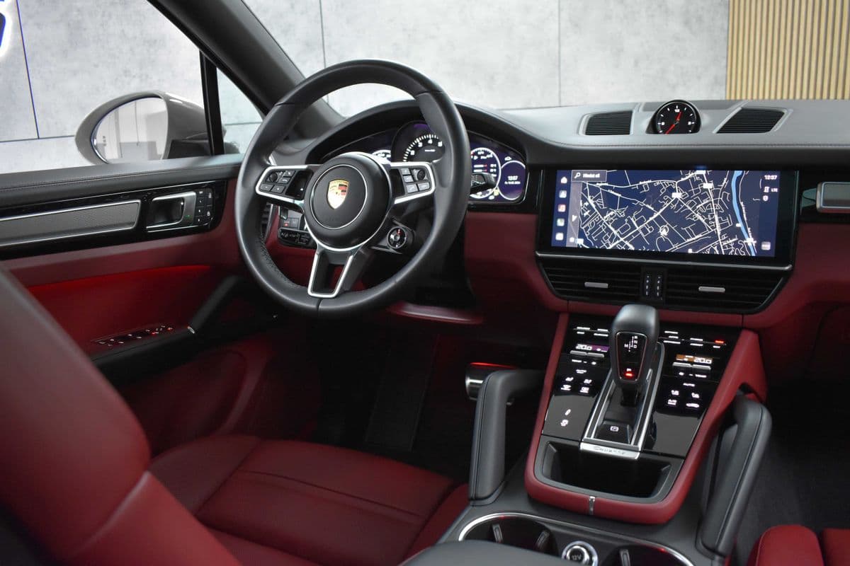 2023 Porsche CAYENNE - 8