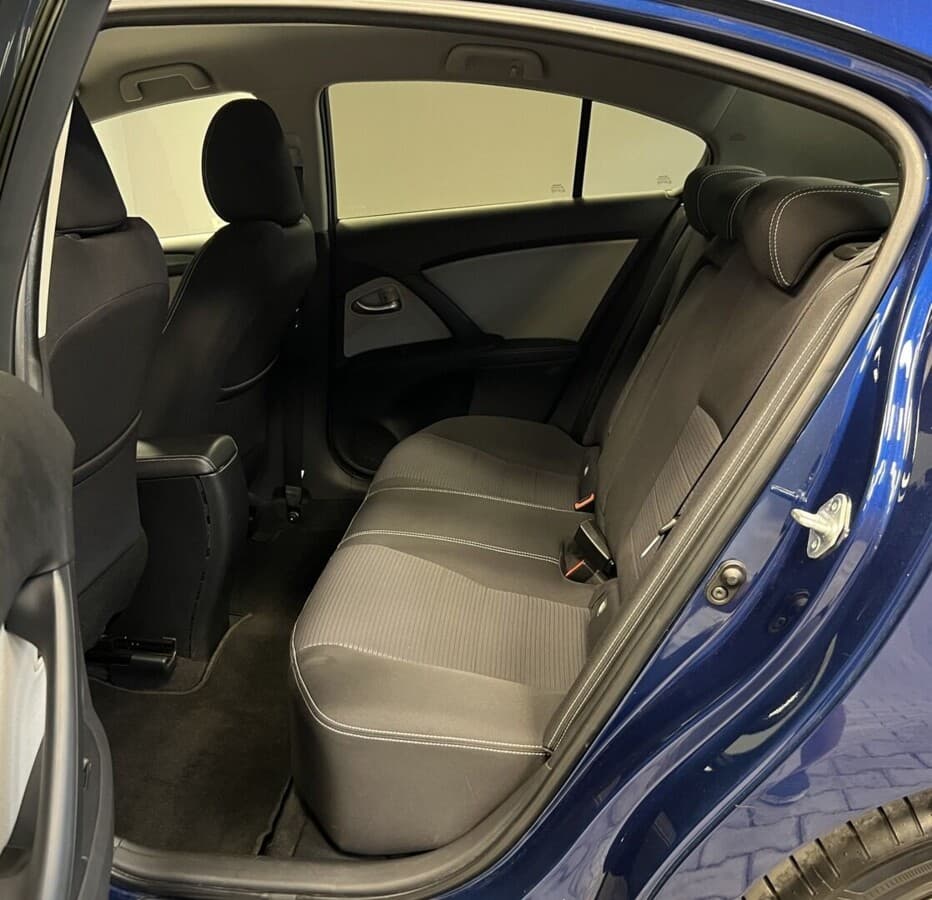 2016 Toyota AVENSIS - 10