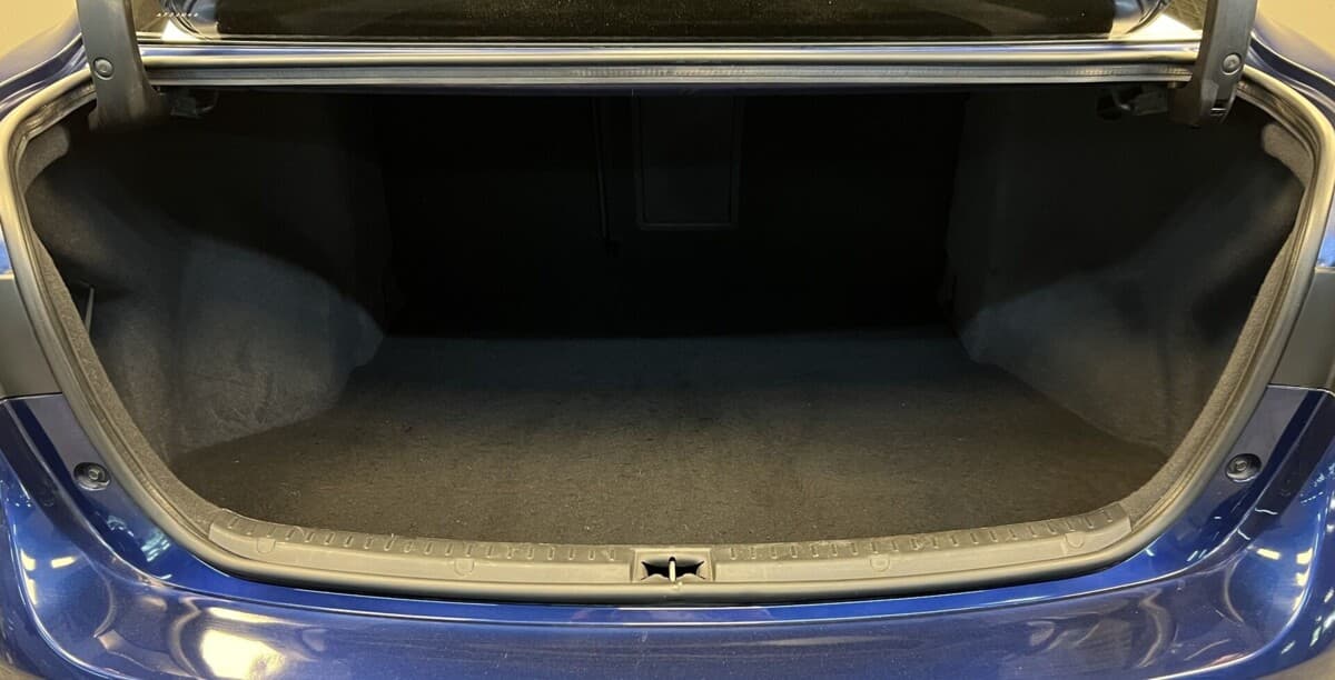 2016 Toyota AVENSIS - 11