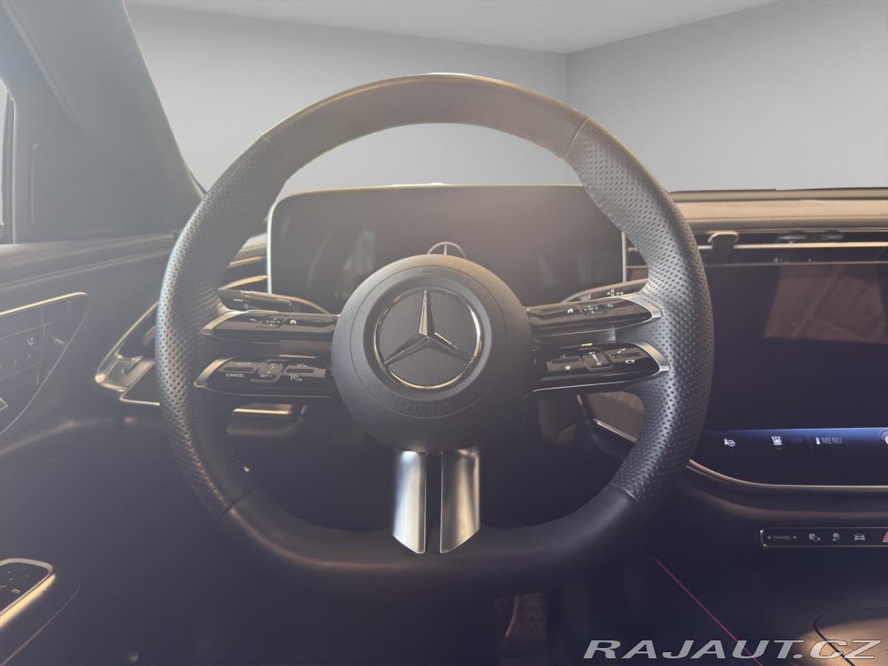 2025 Mercedes-Benz E-CLASS - 10