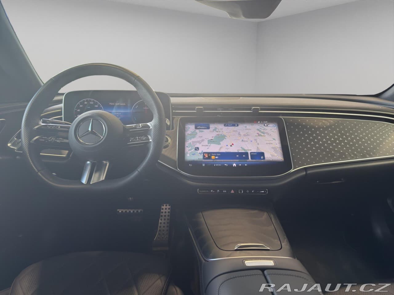 2025 Mercedes-Benz E-CLASS - 12