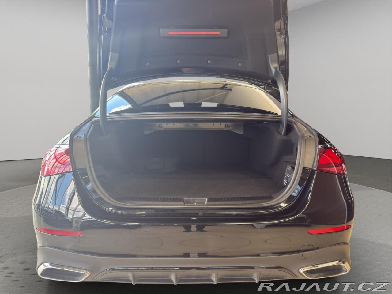 2025 Mercedes-Benz E-CLASS - 20
