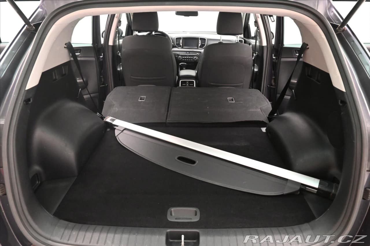 2017 Kia SPORTAGE - 11