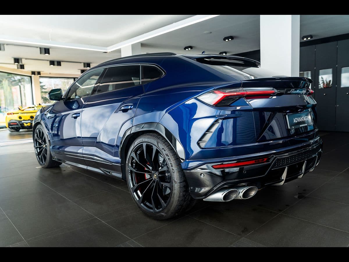 2019 Lamborghini URUS - 4