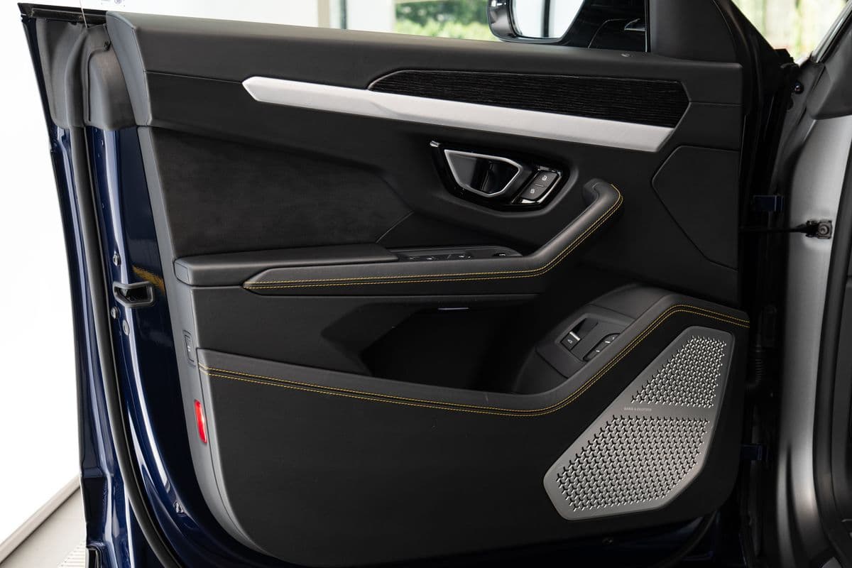 2019 Lamborghini URUS - 5