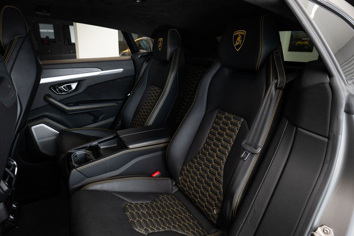 2019 Lamborghini URUS - 9