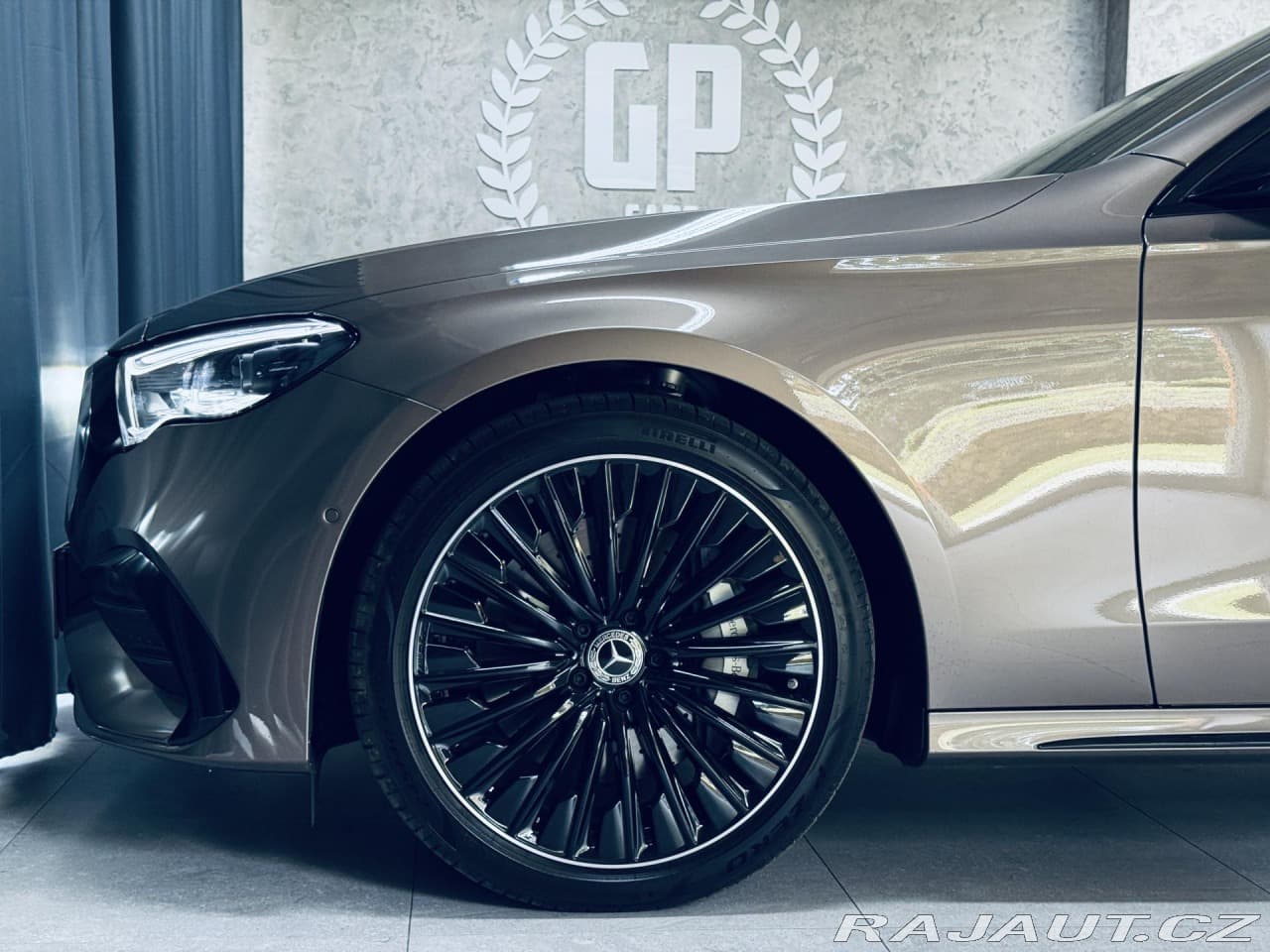 2025 Mercedes-Benz E-CLASS - 12