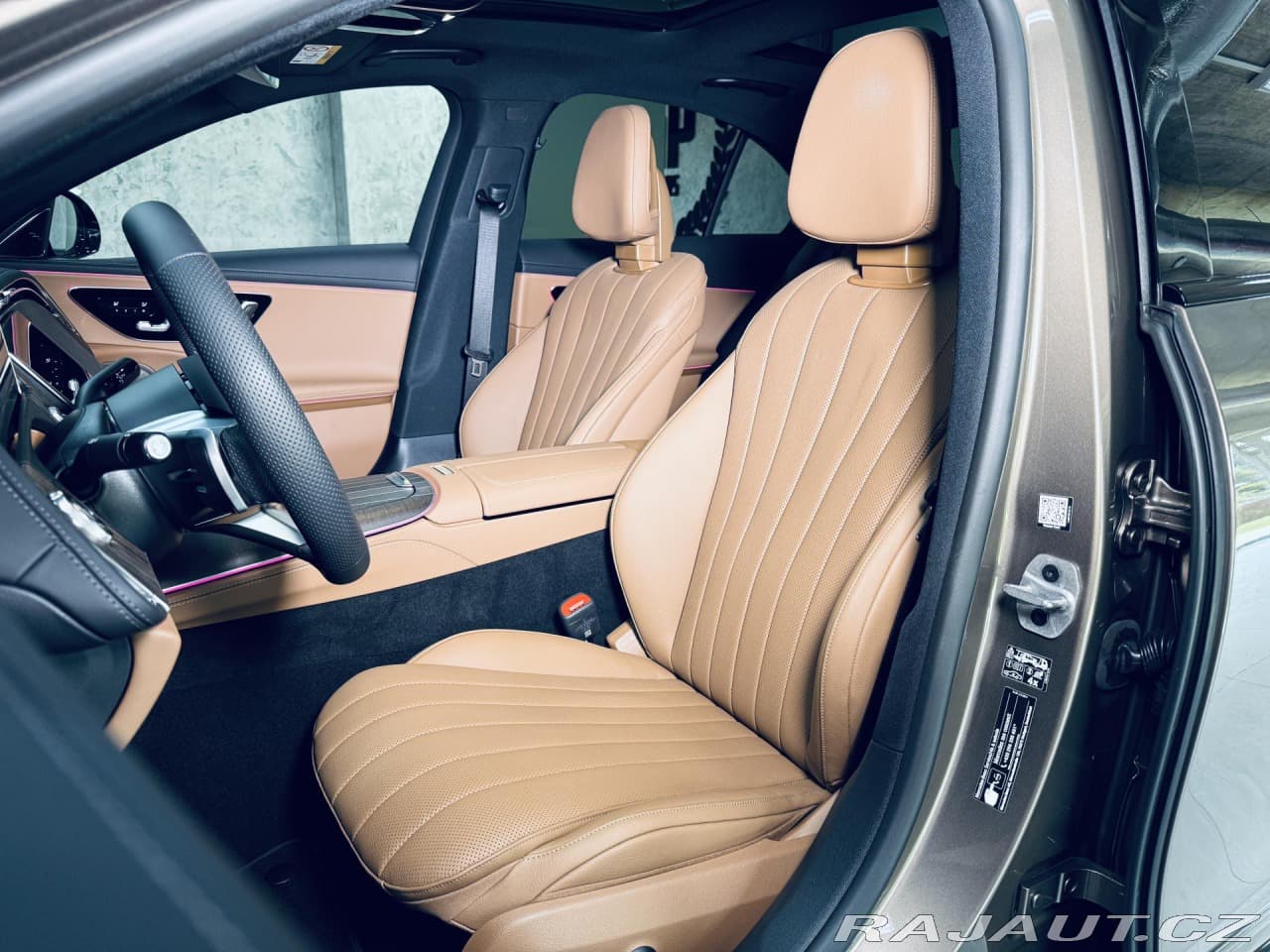 2025 Mercedes-Benz E-CLASS - 18