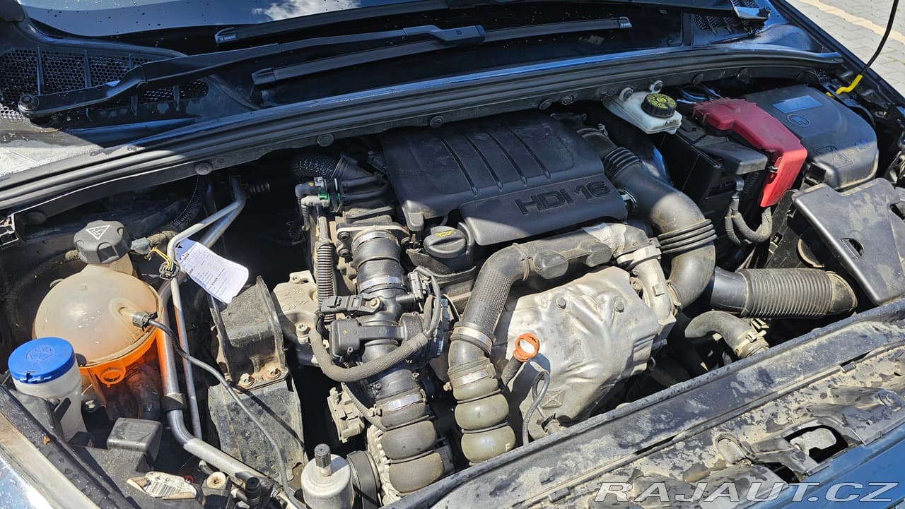 2010 Peugeot 308 - 11