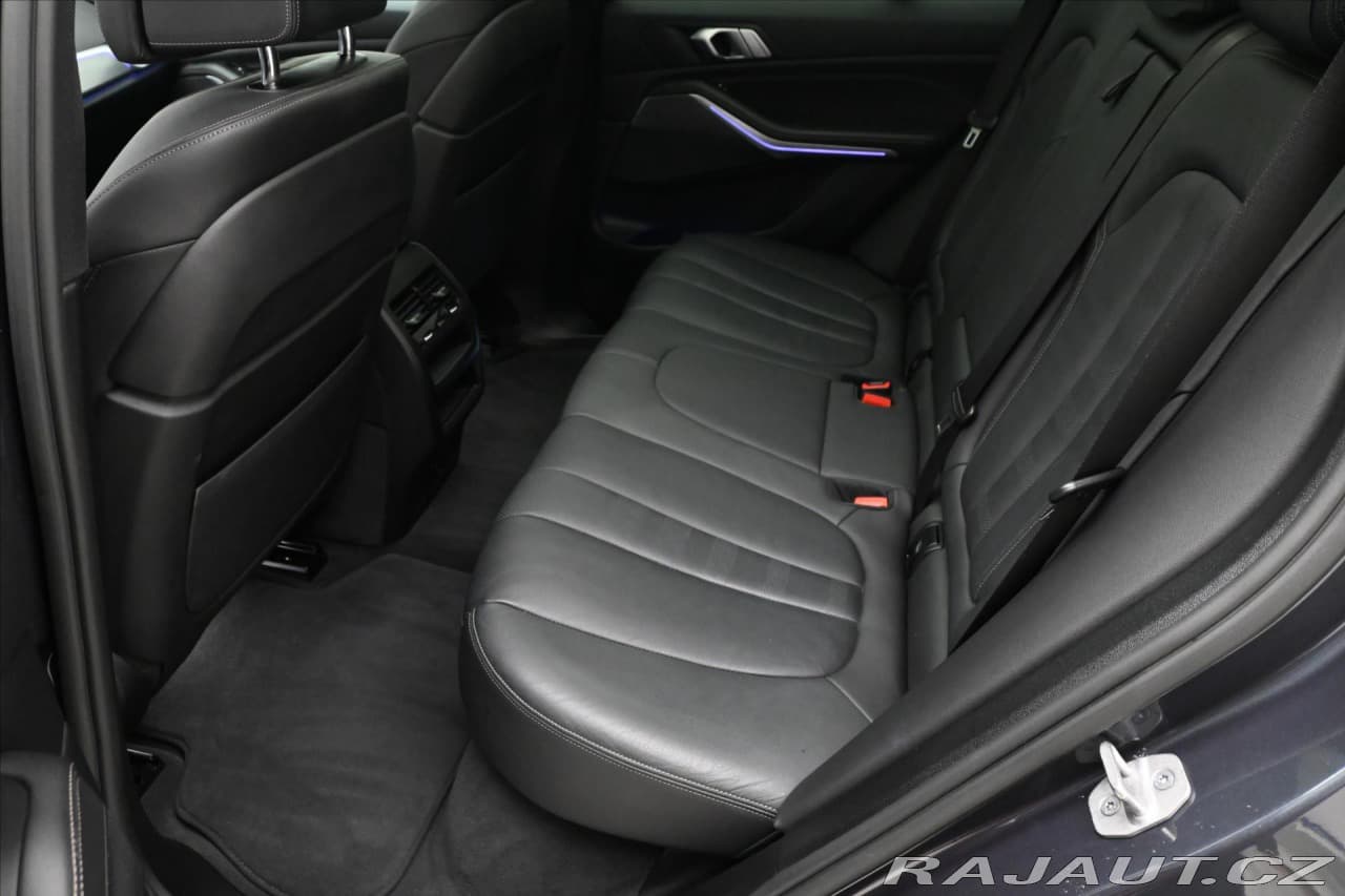 2020 BMW X5 - 14