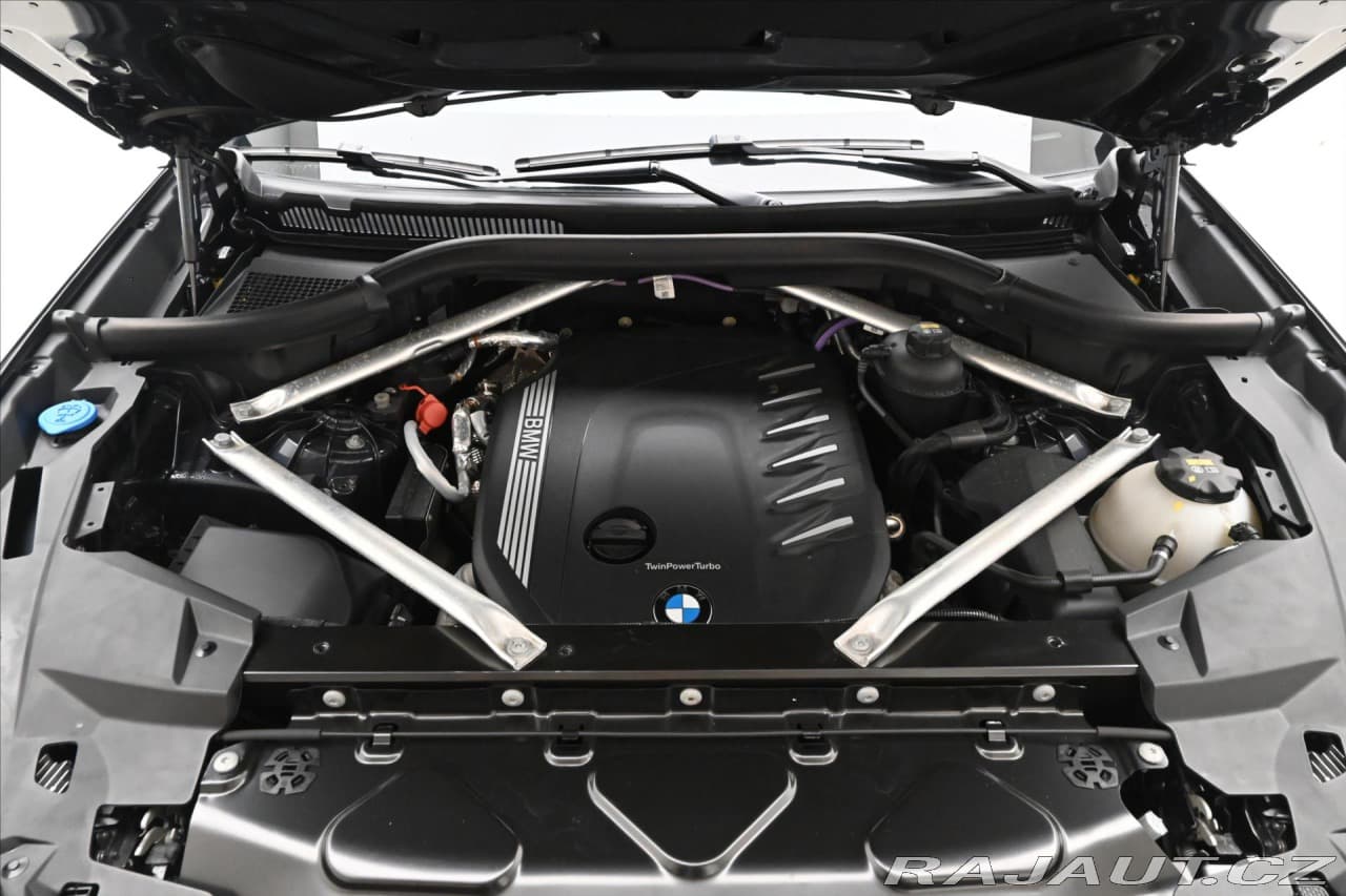 2020 BMW X5 - 9