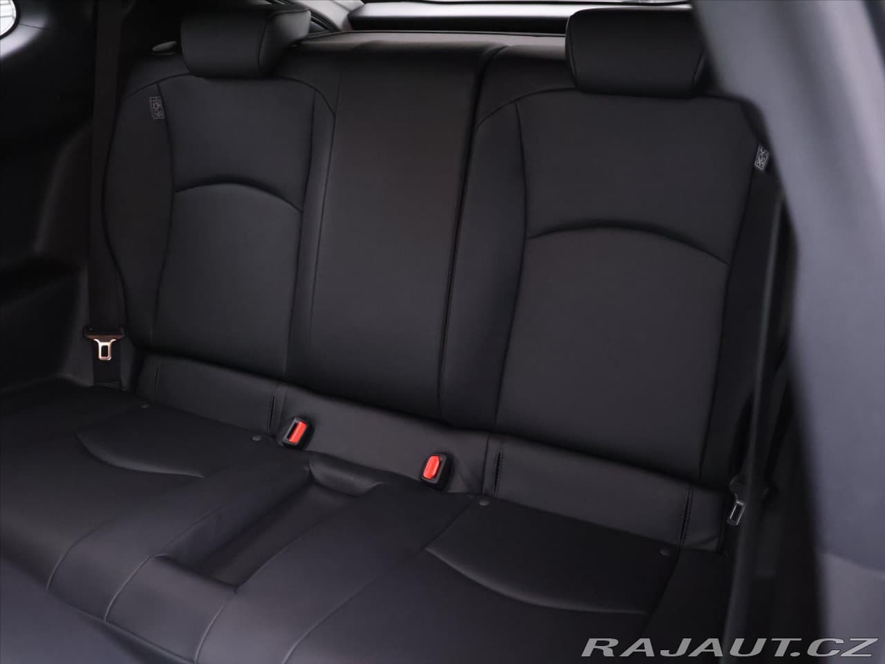 2022 Toyota YARIS - 15