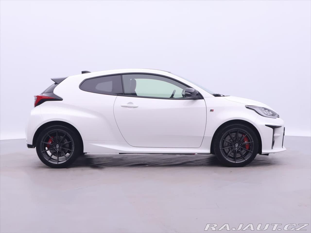 2022 Toyota YARIS - 8