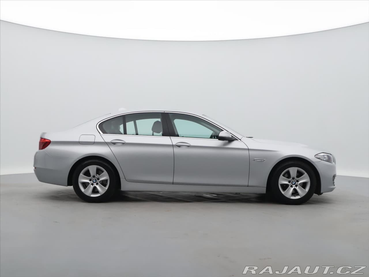 2013 BMW 5-SERIES - 8