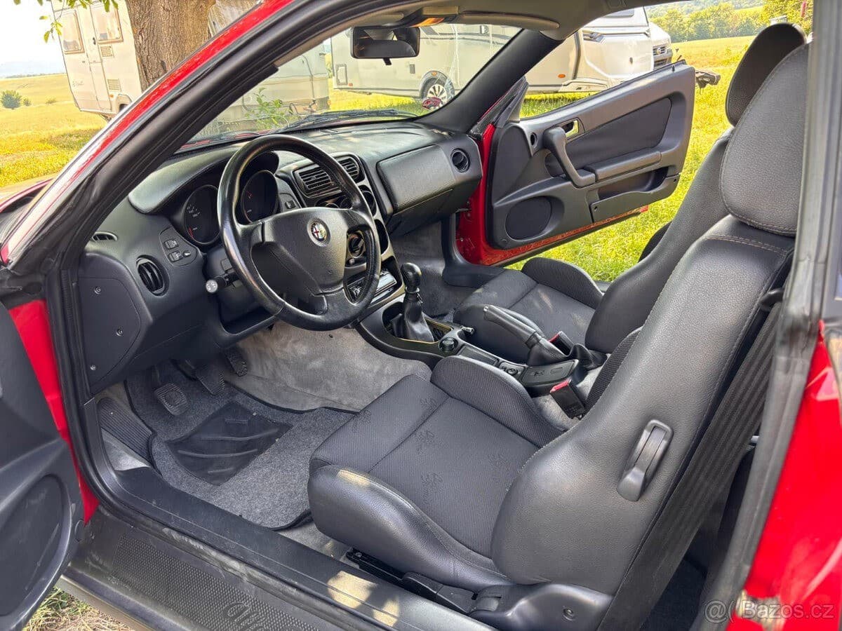 1997 Alfa Romeo GTV - 9