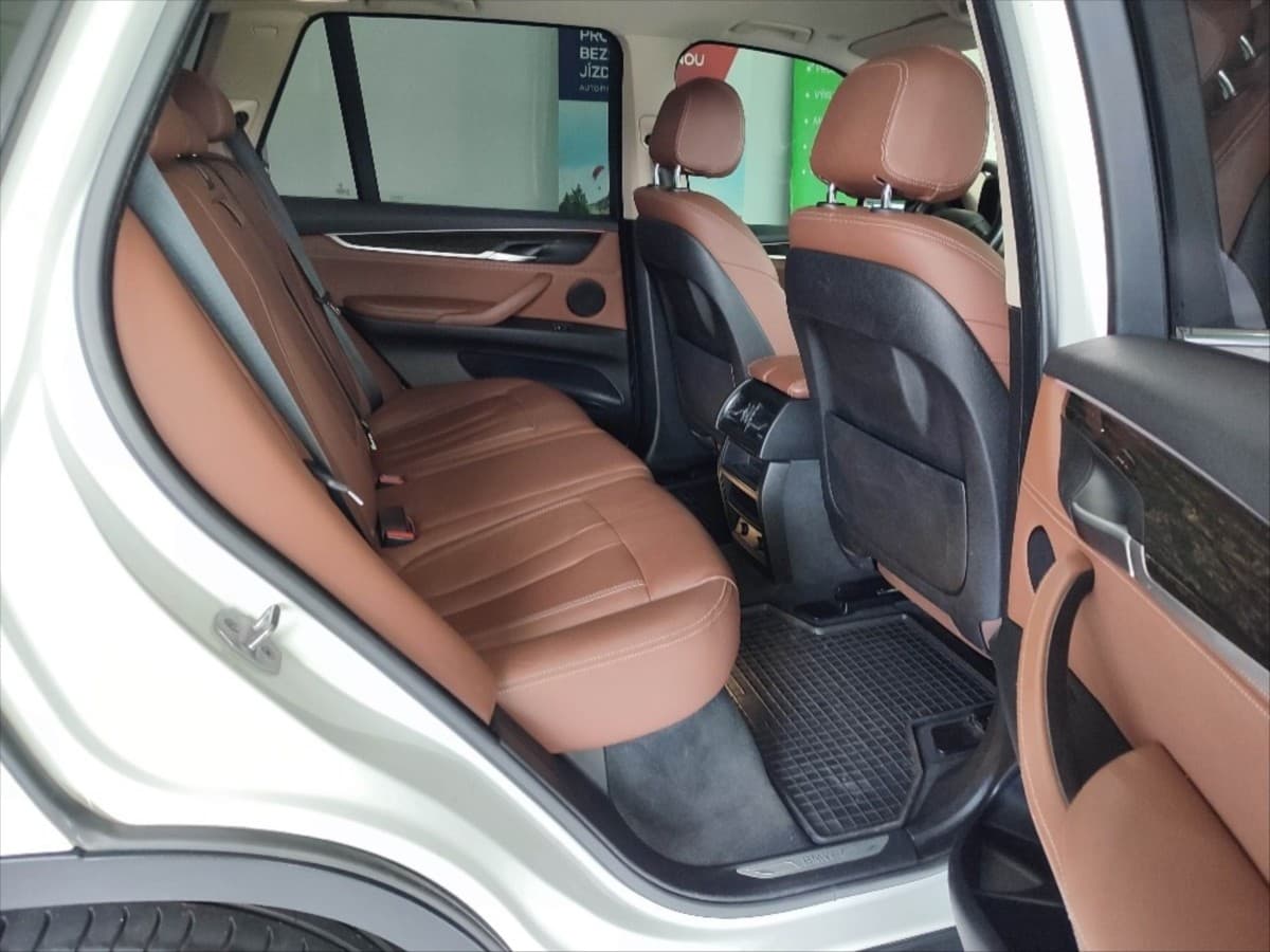 2018 BMW X5 - 14