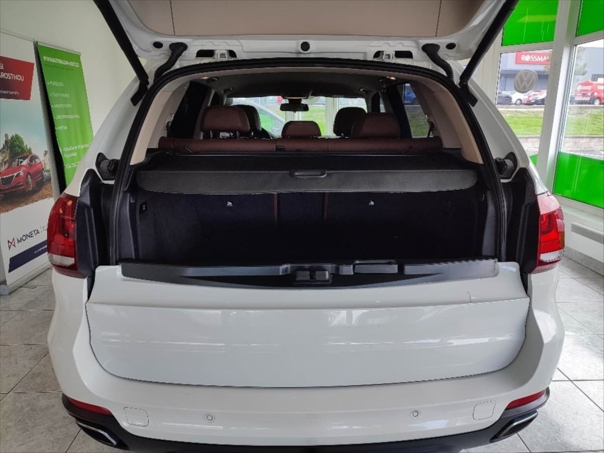 2018 BMW X5 - 16