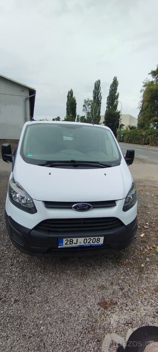 2015 Ford TOURNEO - 2