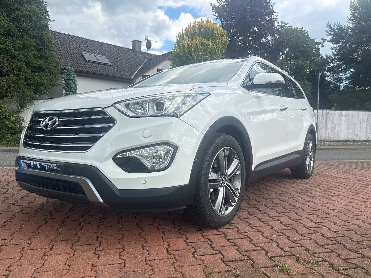 2014 Hyundai SANTA FE - 11