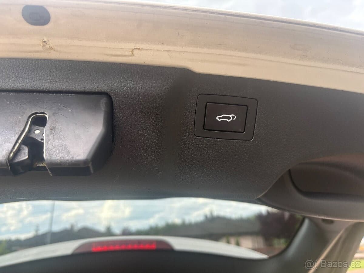 2014 Hyundai SANTA FE - 4