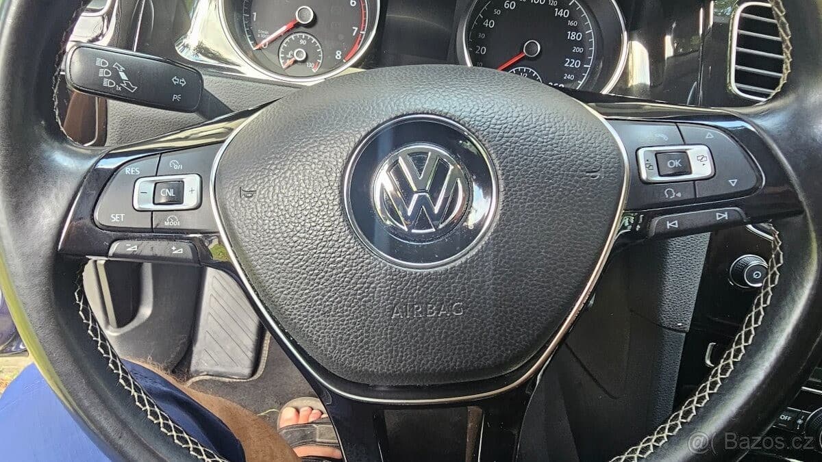 Volkswagen GOLF - 14