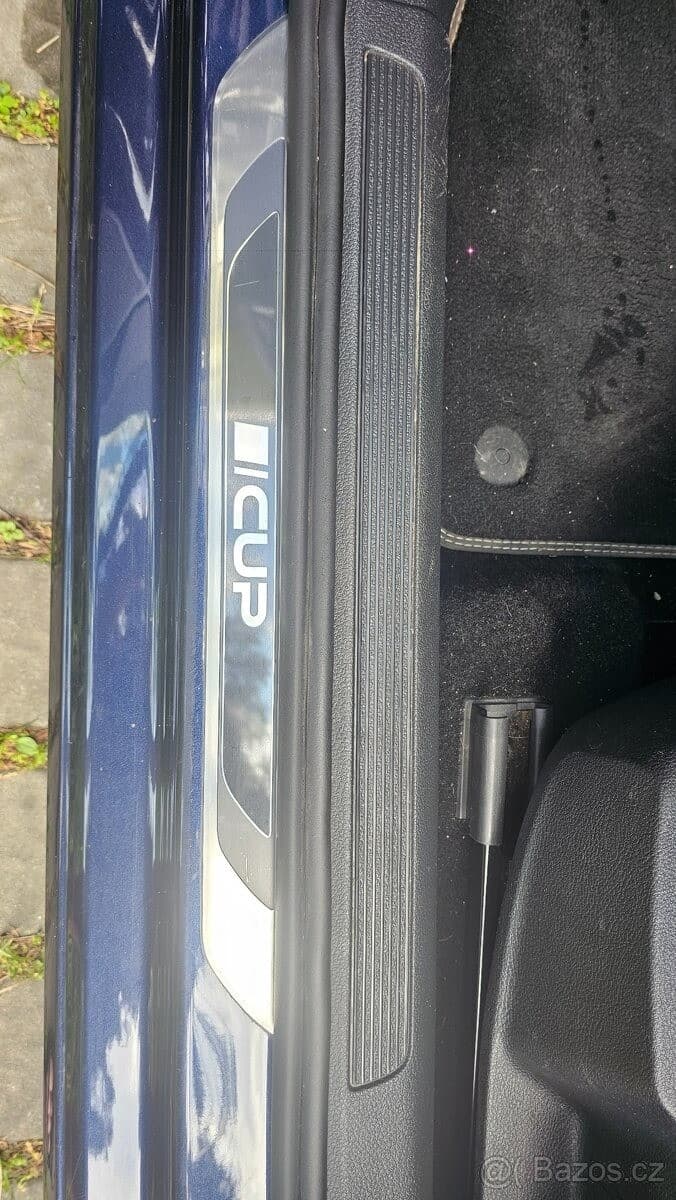Volkswagen GOLF - 18