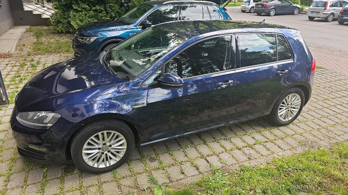 Volkswagen GOLF - 3