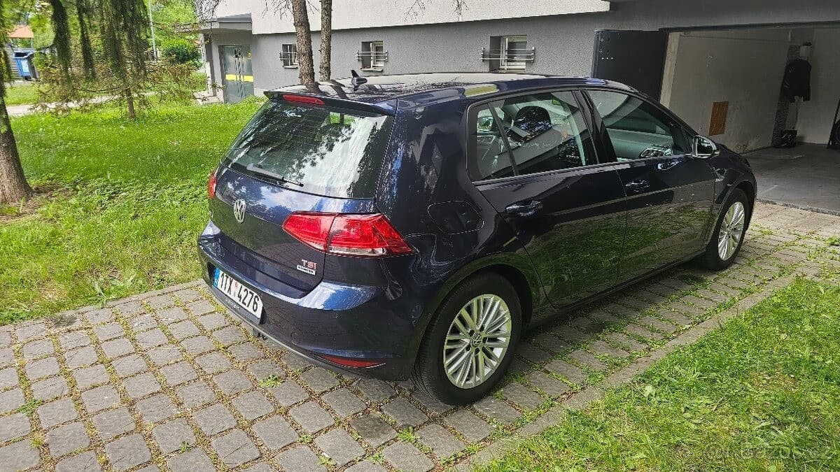 Volkswagen GOLF - 6