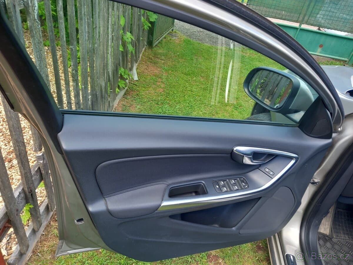 Volvo S60 - 12