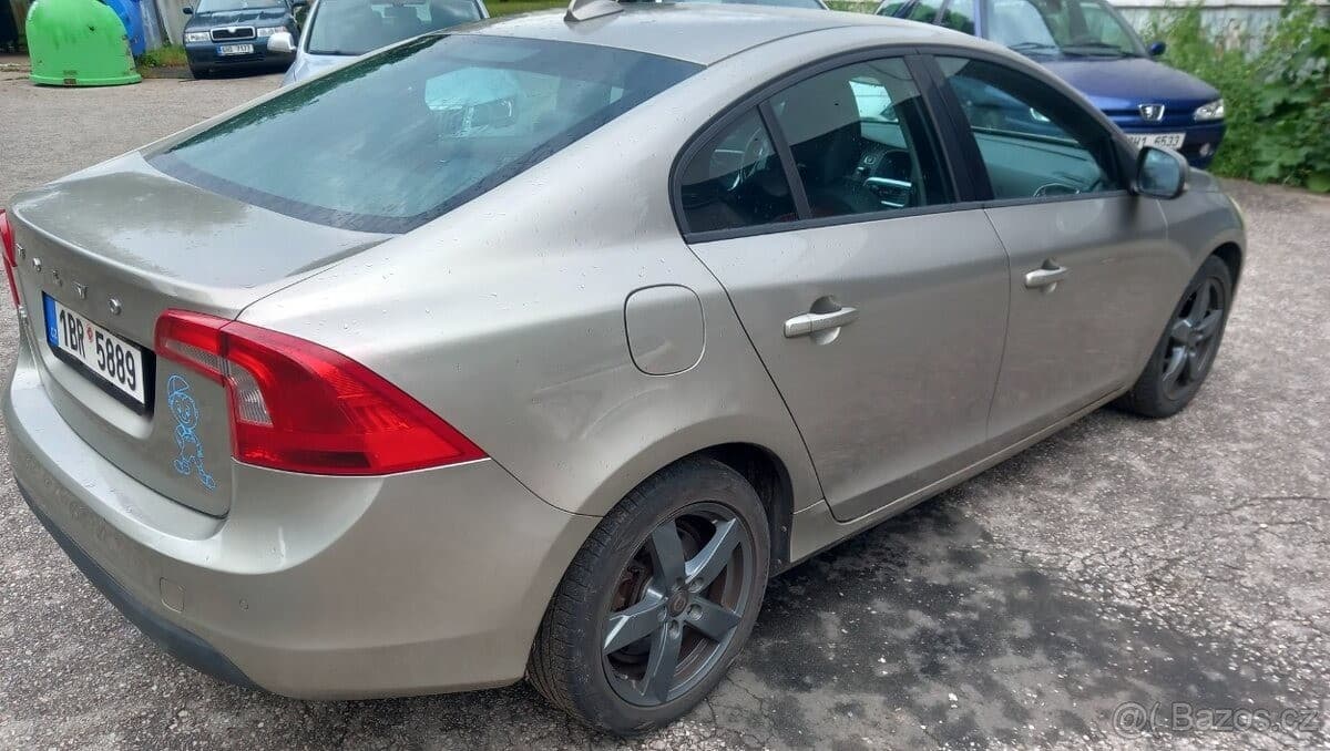 Volvo S60 - 5