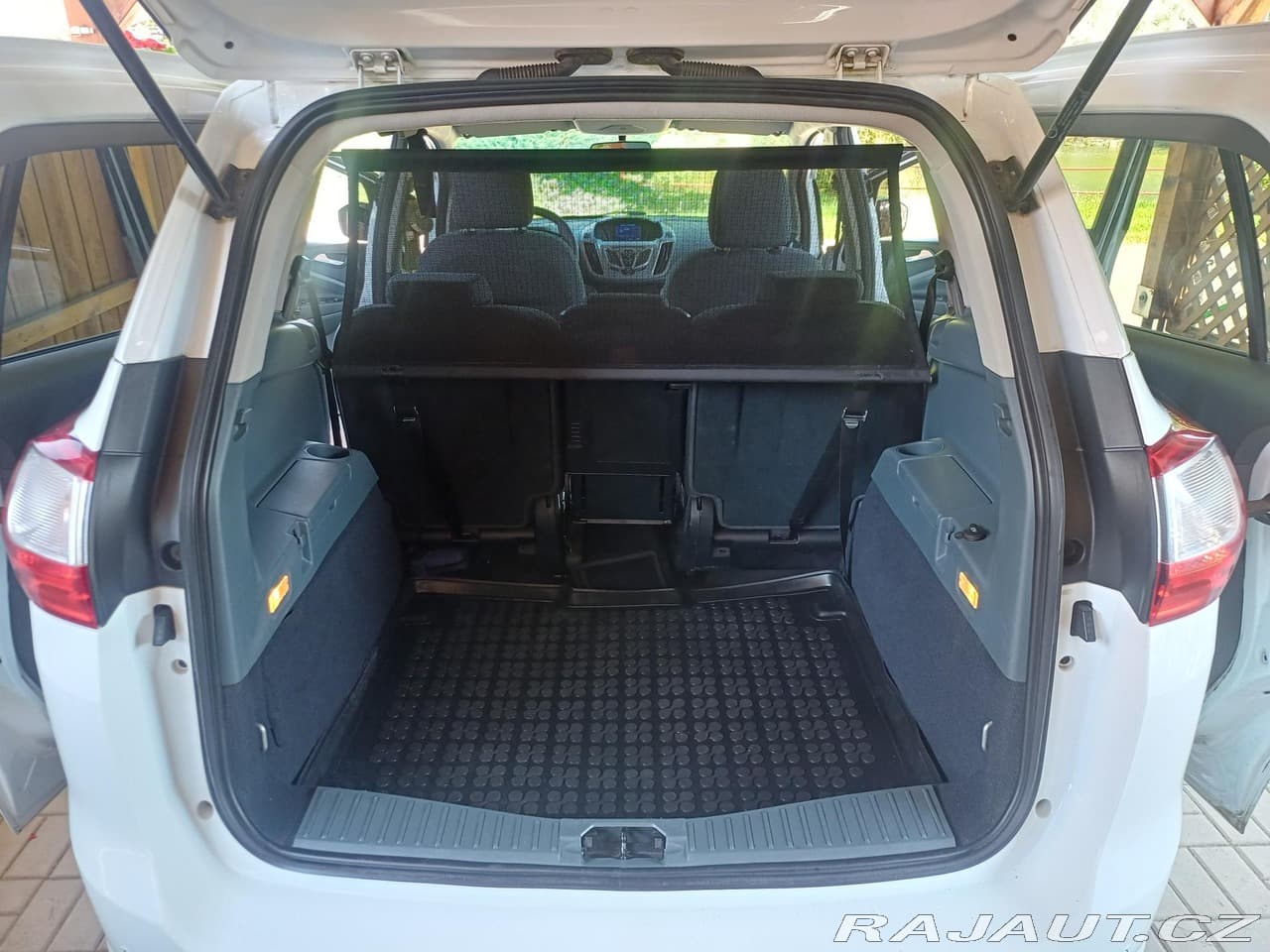 2012 Ford C-MAX - 8