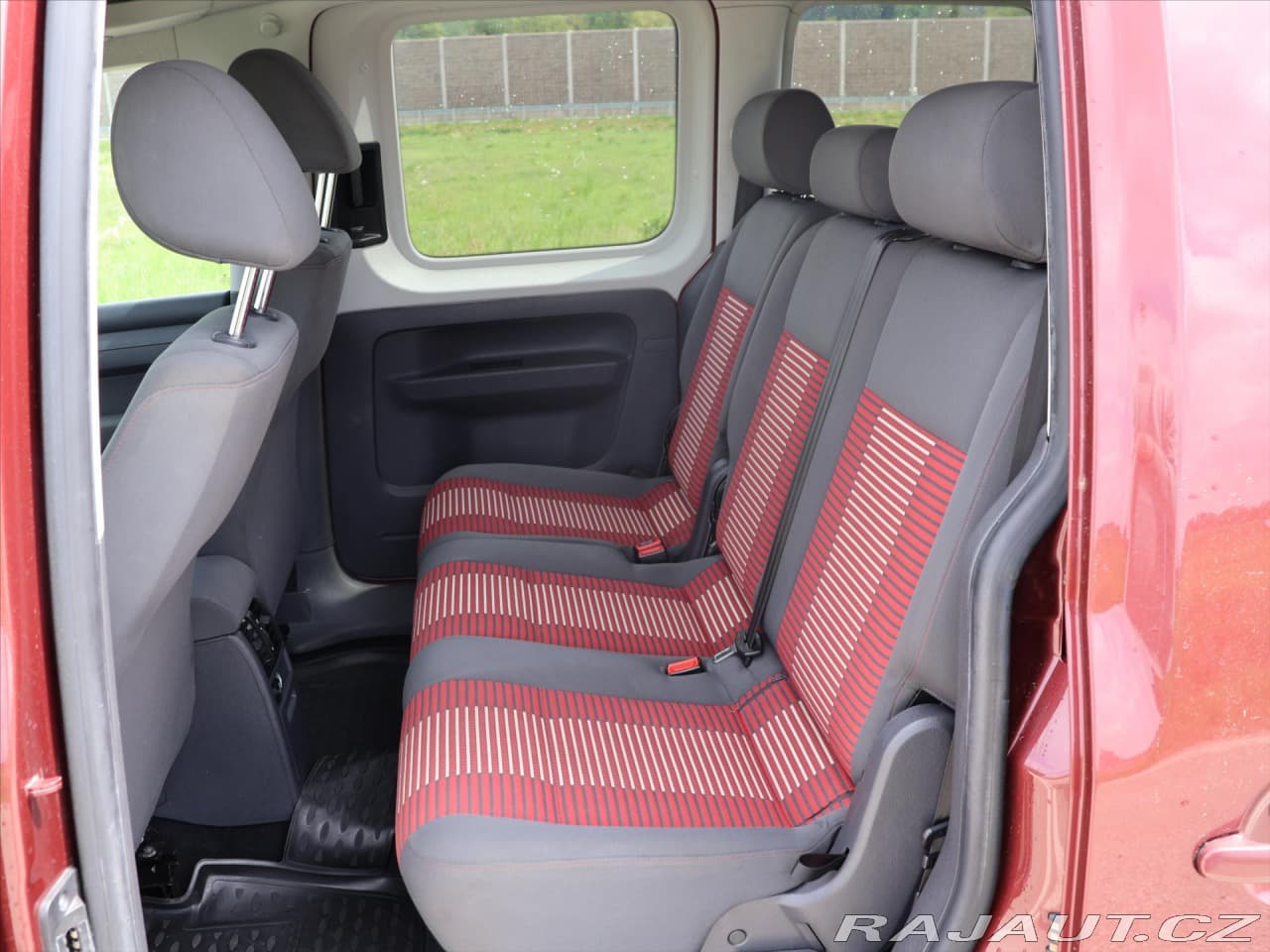 2011 Volkswagen CADDY - 11