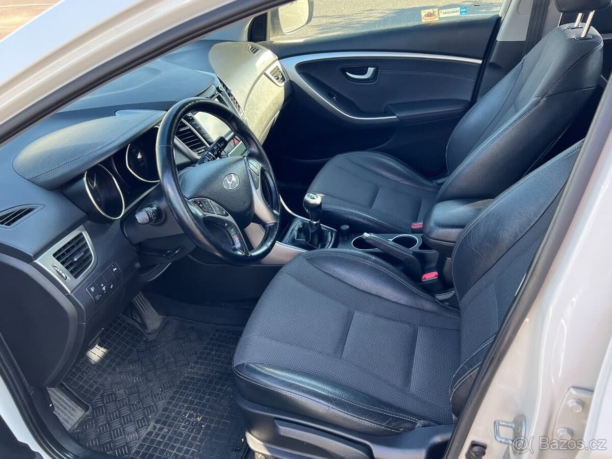 Hyundai i30 - 16