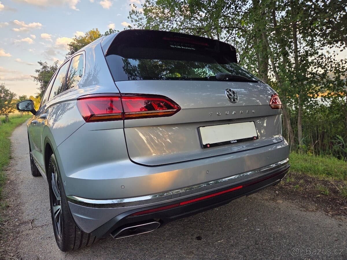 2018 Volkswagen TOUAREG - 8