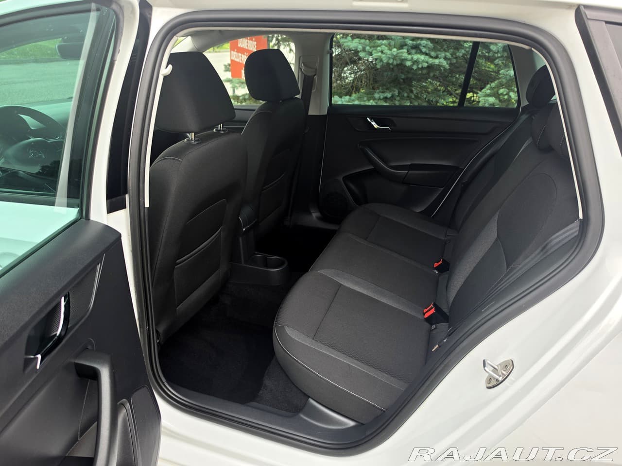 2015 Škoda RAPID - 11