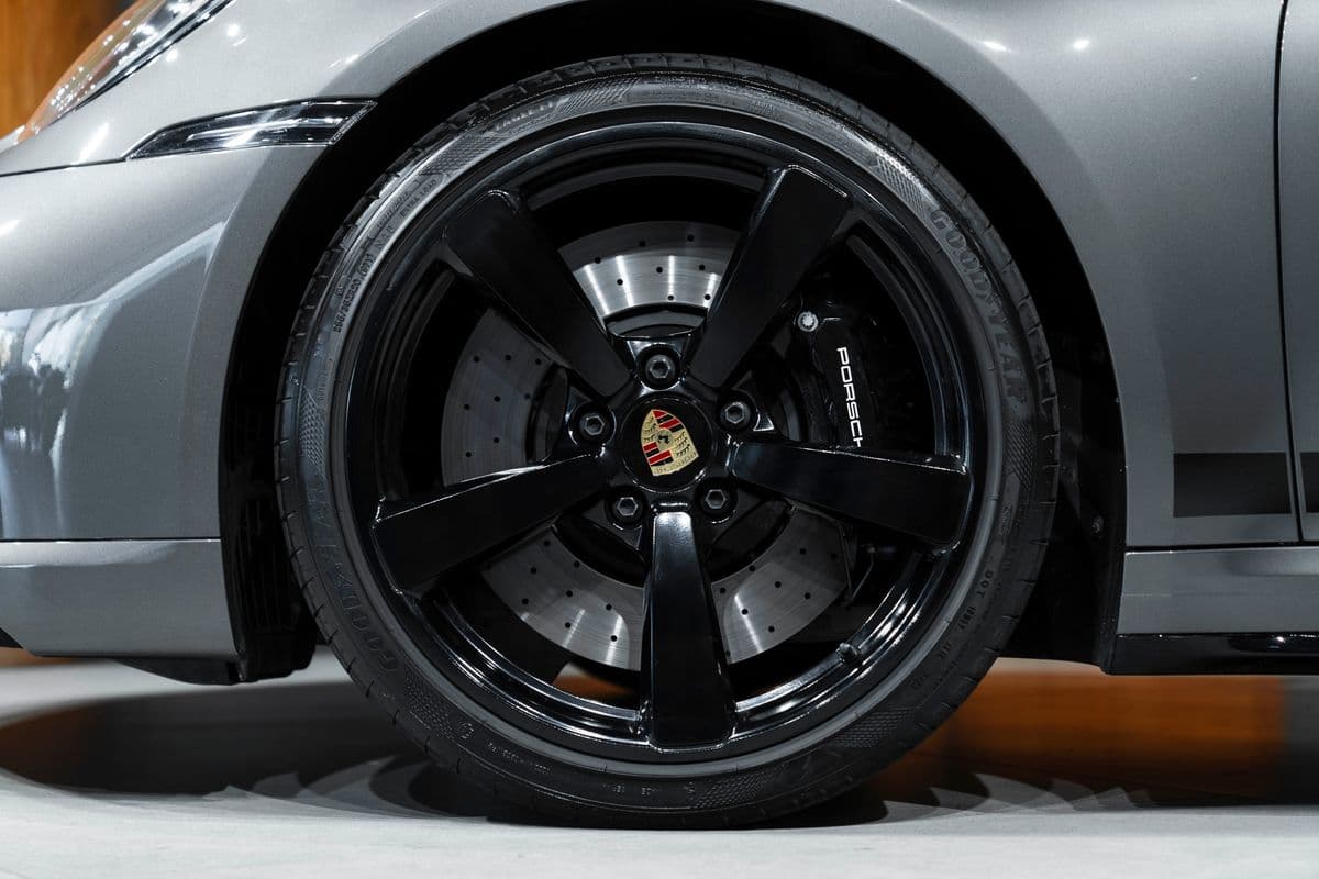 2024 Porsche 911 - 5