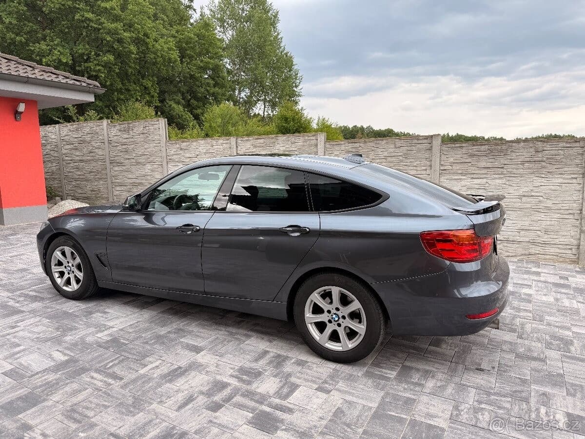 2013 BMW 3-SERIES - 8