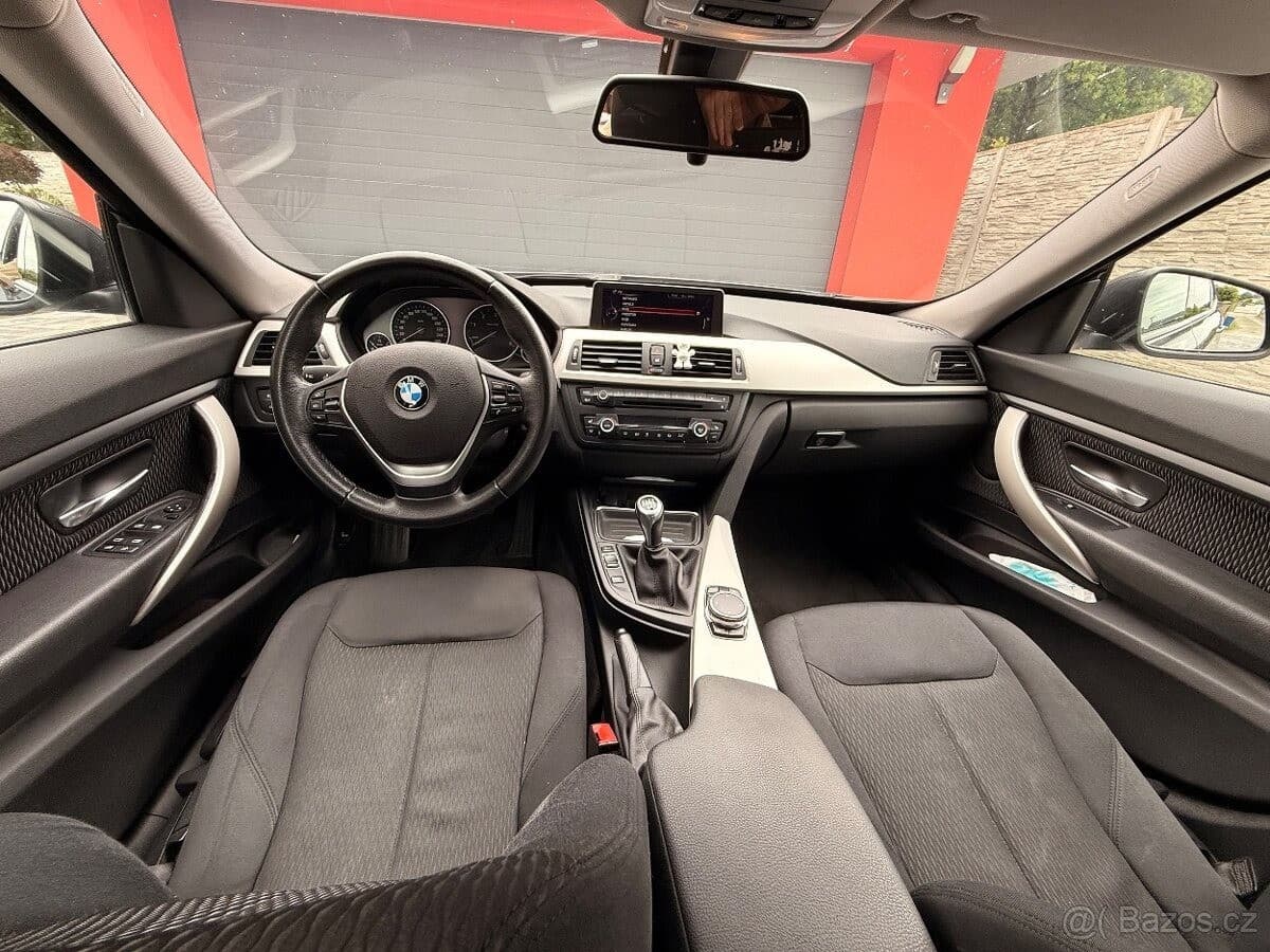 2013 BMW 3-SERIES - 9