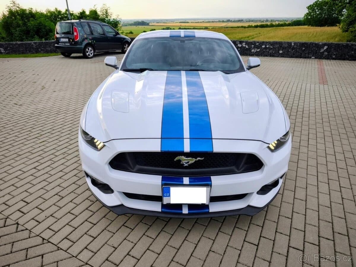 Ford MUSTANG - 2