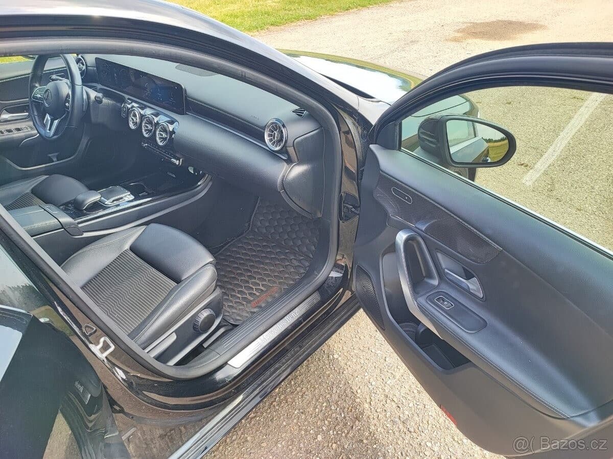 2019 Mercedes-Benz A-CLASS - 18