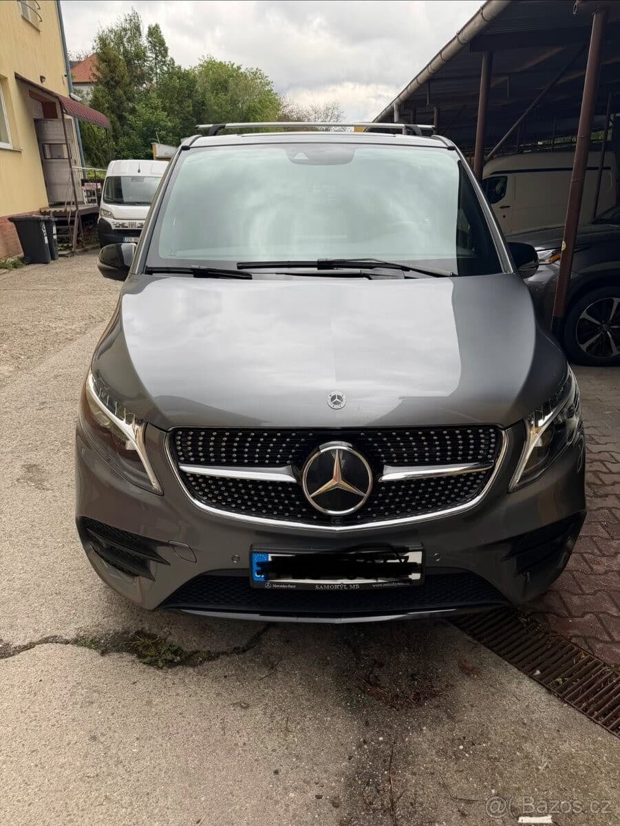 Mercedes-Benz V-CLASS - 11