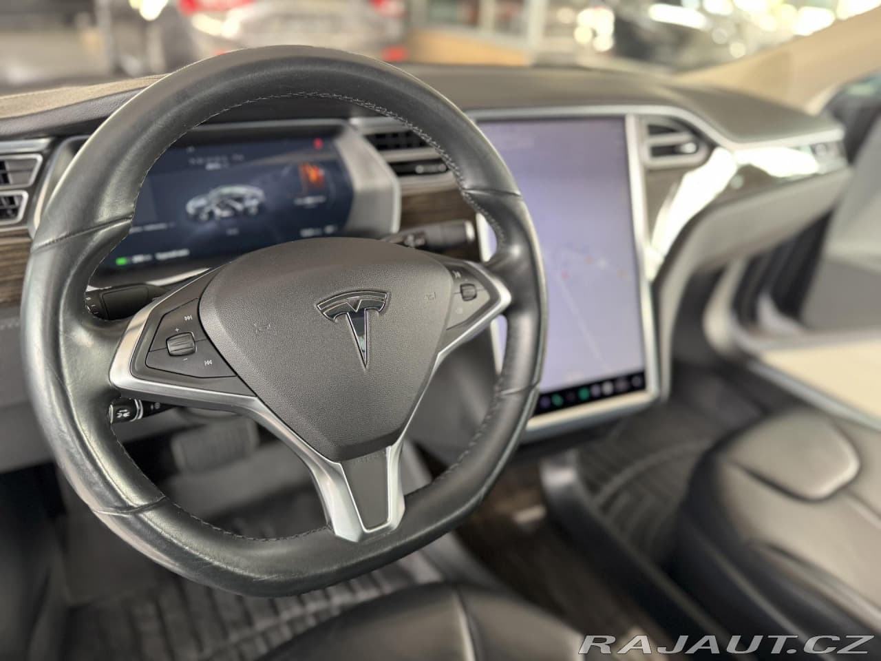 2015 Tesla MODEL S - 10