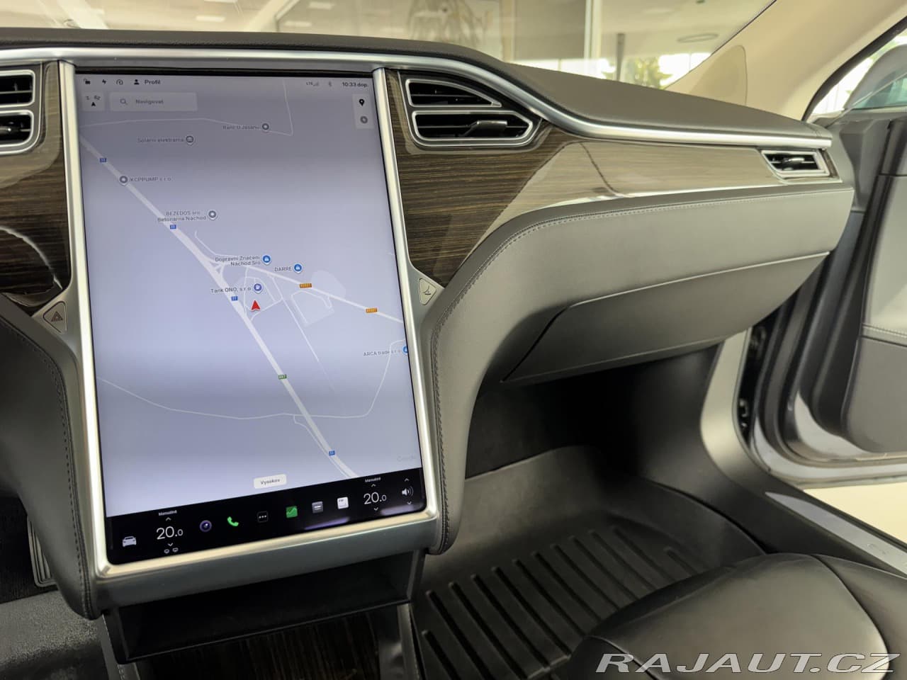 2015 Tesla MODEL S - 19
