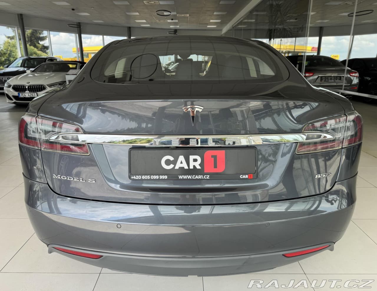 2015 Tesla MODEL S - 6