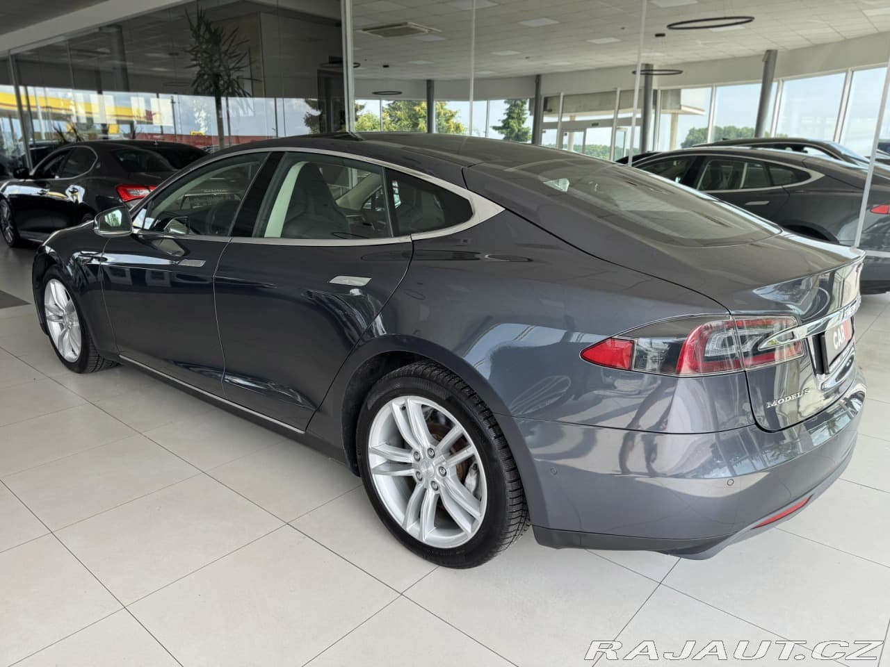 2015 Tesla MODEL S - 7