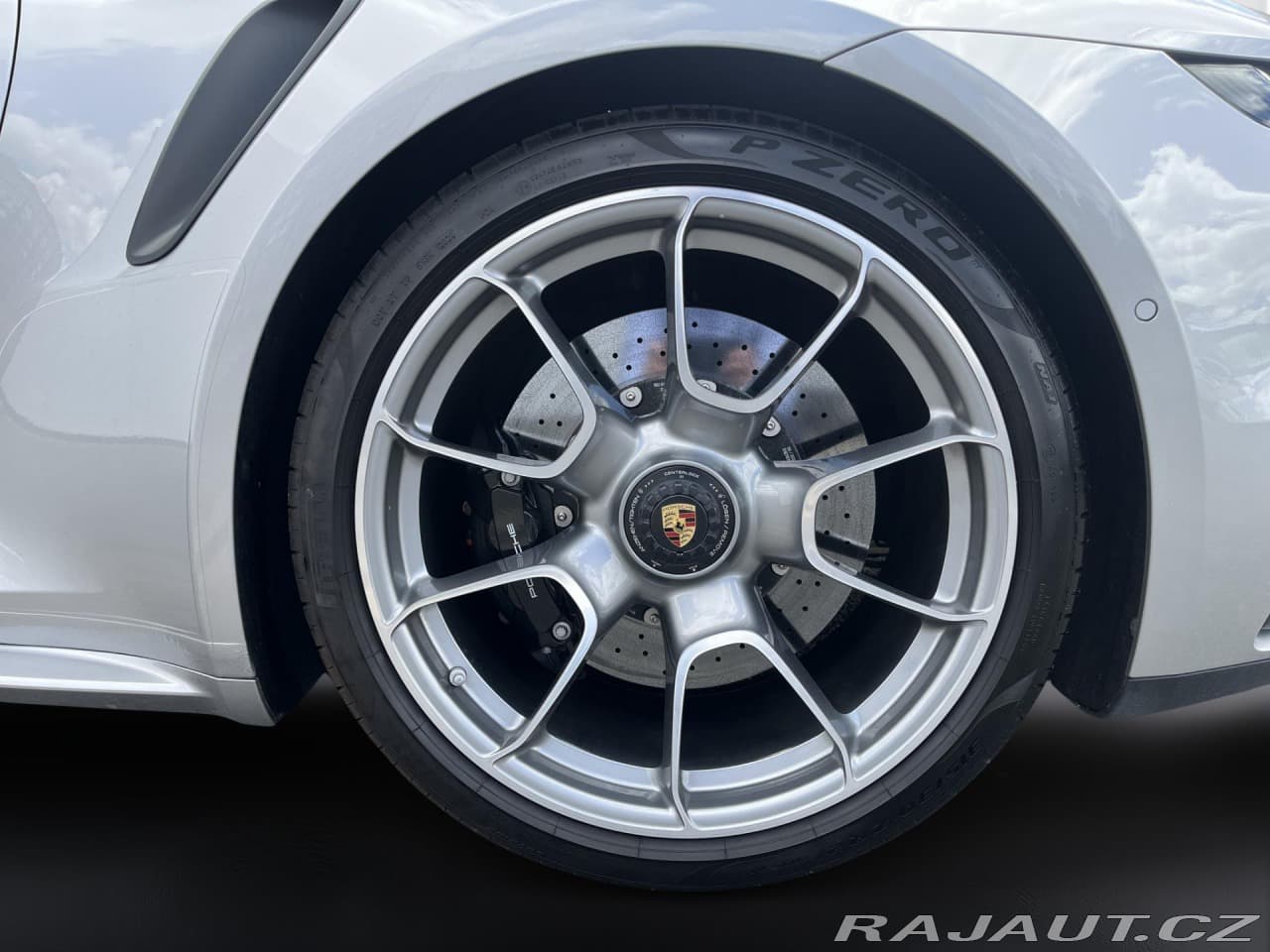 2021 Porsche 911 - 12