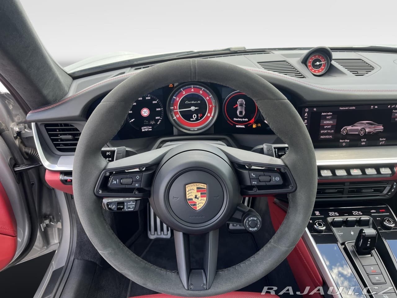2021 Porsche 911 - 17