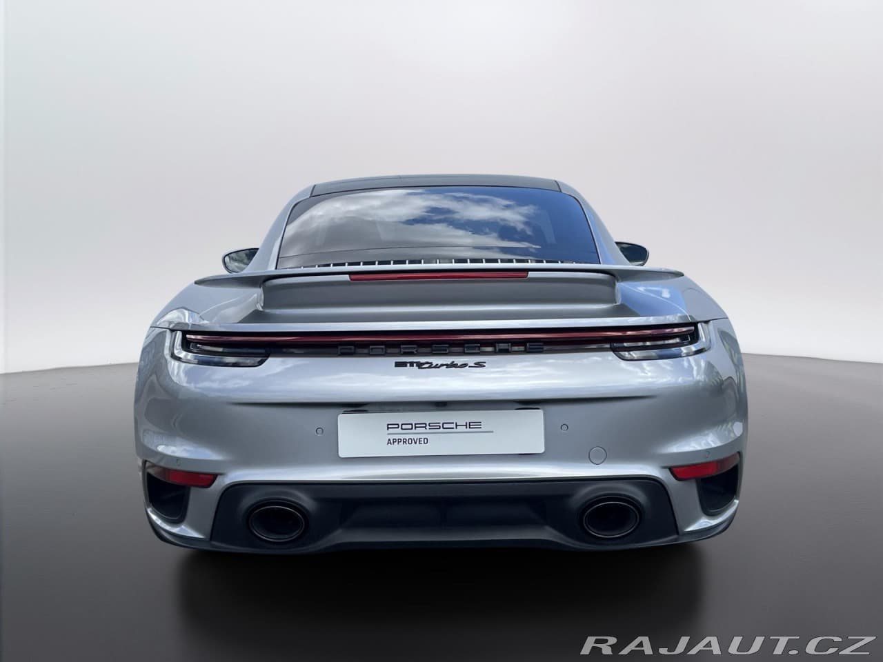 2021 Porsche 911 - 4